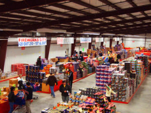 people shopping at the Fireworks City store in Heflin, AL